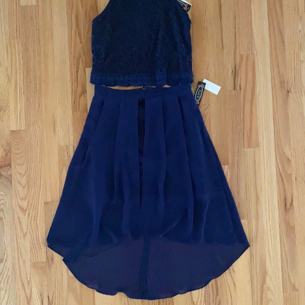 Size 16 navy blue 2 piece set